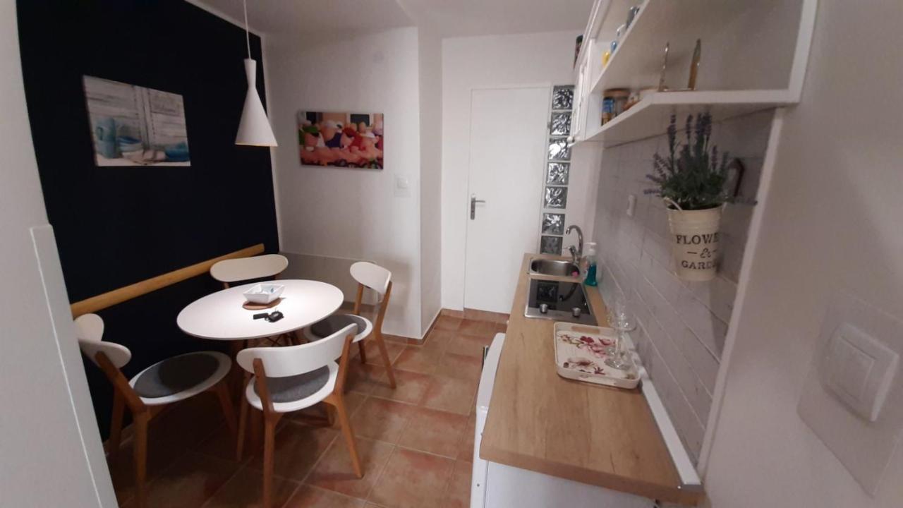 Апартаменты Bed&Bike Сремски-Карловци Экстерьер фото